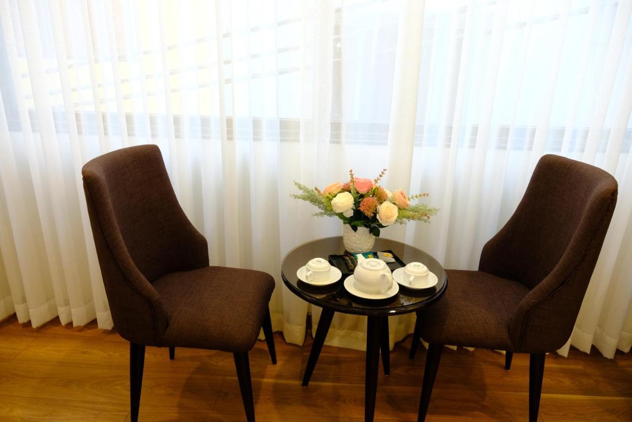 Jb Central Apartment Хошимин Екстериор снимка